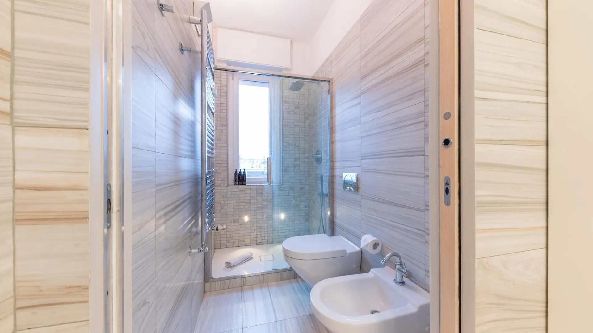 Rego Apartments Panoramic View Top Floor Milano